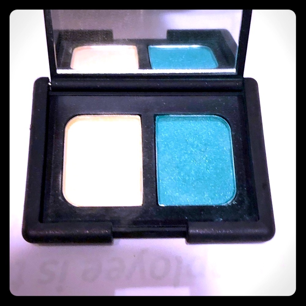 Nars misfit eyeshadow